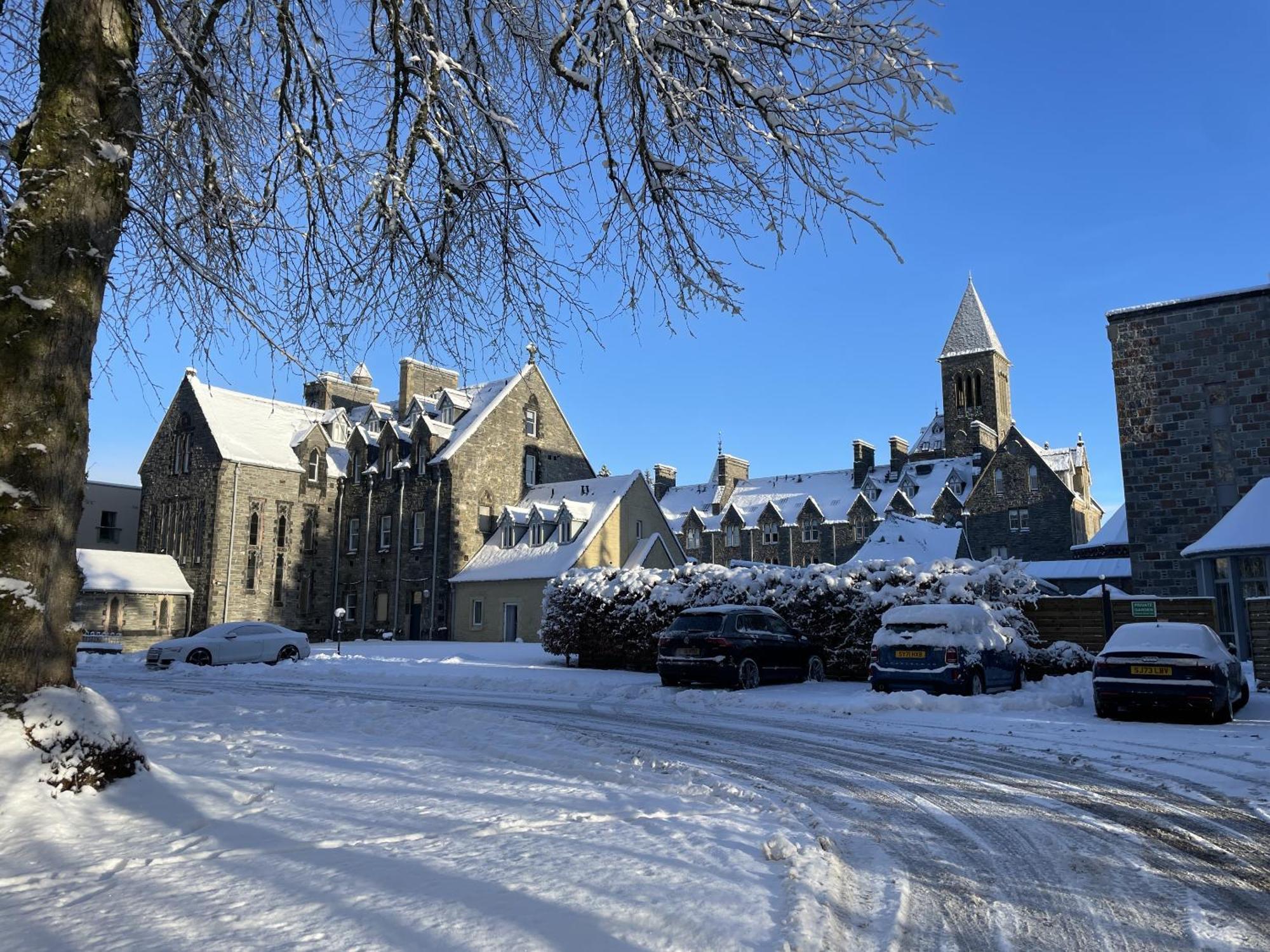פורט אוגוסטוס The Classrooms, Loch Ness Abbey - 142M2 Lifestyle & Heritage Apartment - Pool & Spa - The Highland Club - Resort On Lake Shores מראה חיצוני תמונה