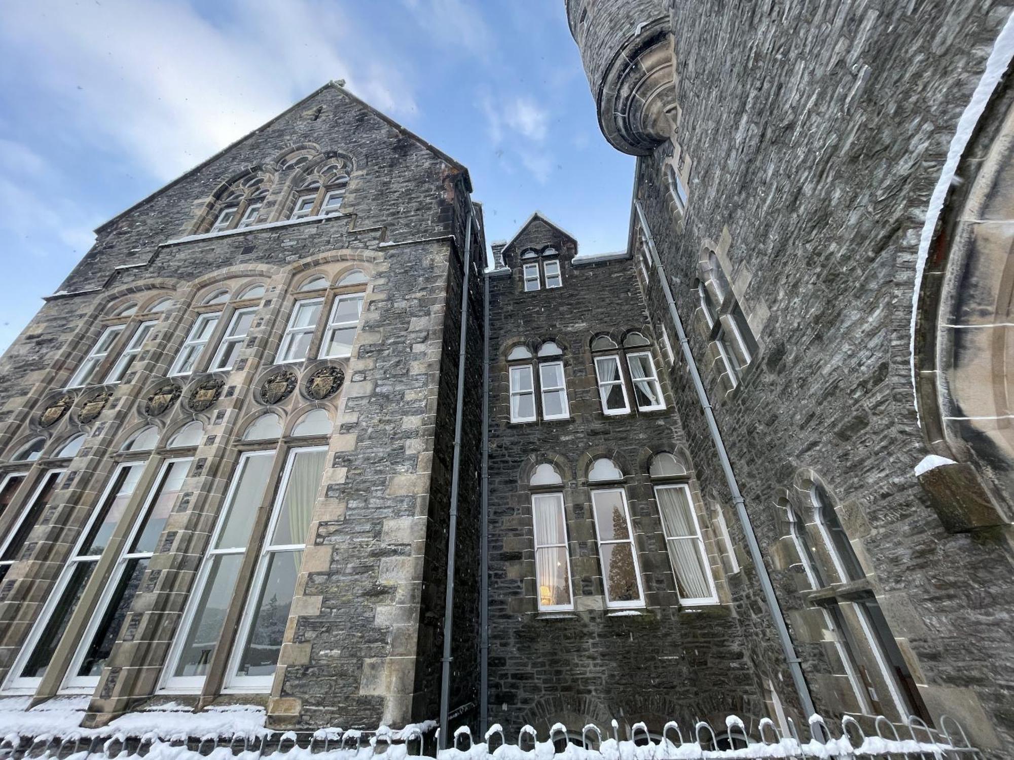 פורט אוגוסטוס The Classrooms, Loch Ness Abbey - 142M2 Lifestyle & Heritage Apartment - Pool & Spa - The Highland Club - Resort On Lake Shores מראה חיצוני תמונה