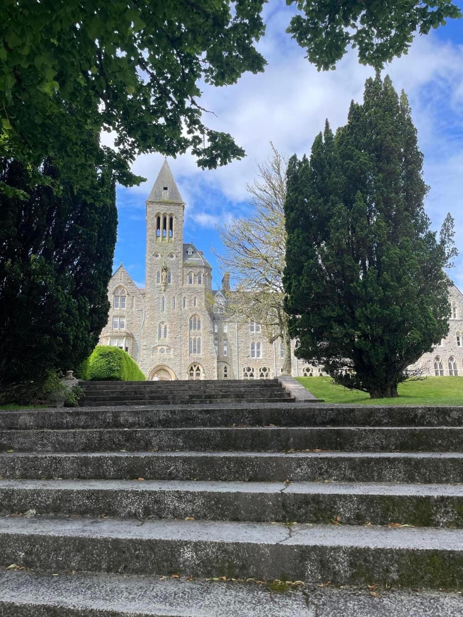 פורט אוגוסטוס The Classrooms, Loch Ness Abbey - 142M2 Lifestyle & Heritage Apartment - Pool & Spa - The Highland Club - Resort On Lake Shores מראה חיצוני תמונה